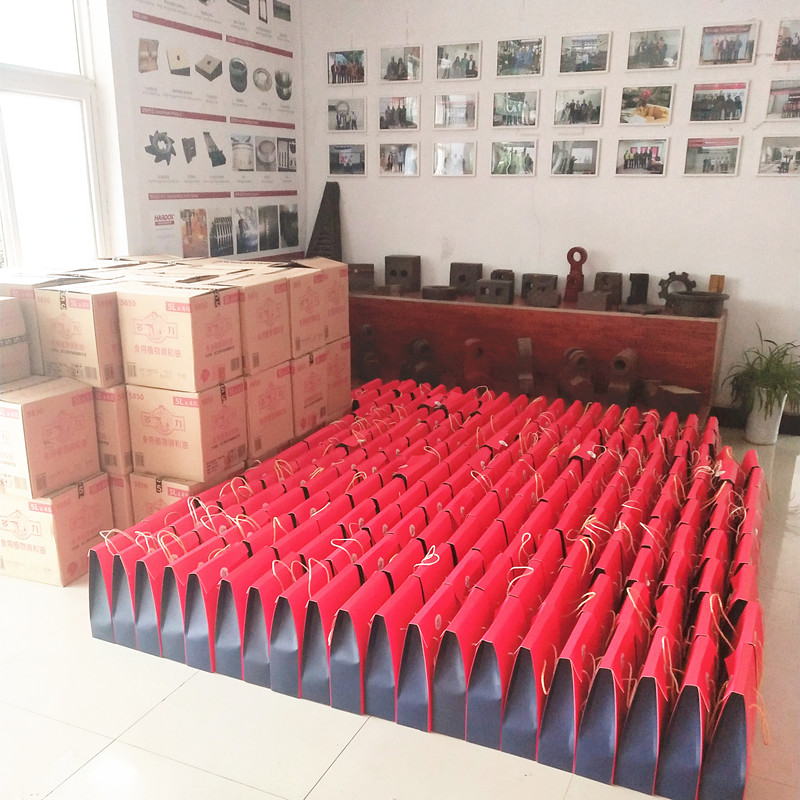 迎中秋，發(fā)禮品！洛陽順祥祝大家中秋節(jié)快樂！